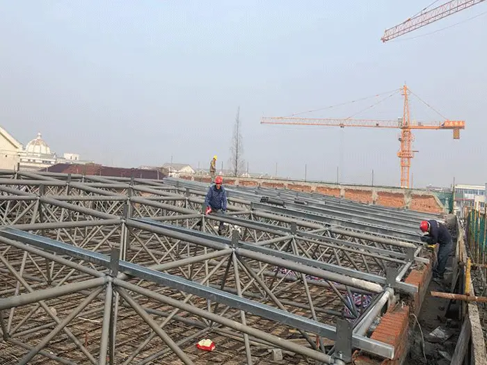 阿克苏四小体育馆网架